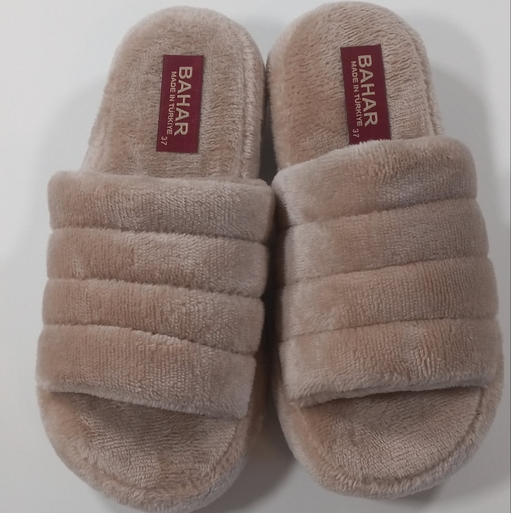 Plush Tan Open Toe Slippers Cozy Bedroom House Slippers